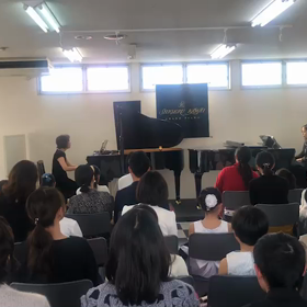 二台のピアノ　　おまけの演奏の画像