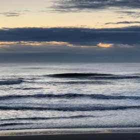 4月2日千葉北、東浪見の朝の波の画像