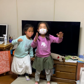 親子で追悼の画像