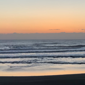 10月30日千葉北、東浪見の朝の波の画像