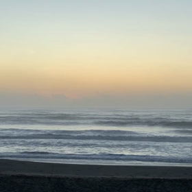 9月8日千葉北、東浪見の朝の波の画像