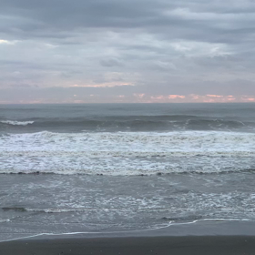 10月27日千葉北、東浪見の朝の波の画像