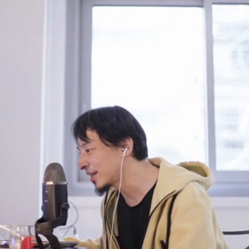 あの方がしゃべってますの画像