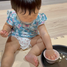 手づかみ食べの画像