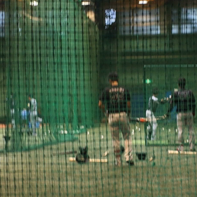 神宮最終戦練習風景の画像