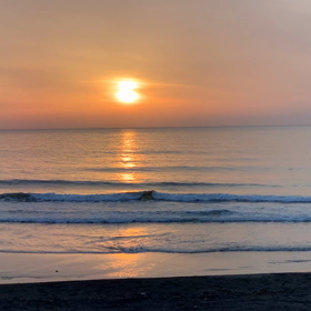4月21日千葉北、東浪見の朝の波の画像