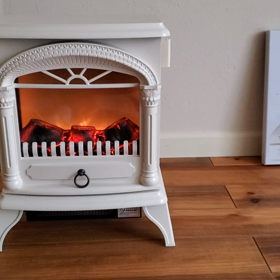 拡大鏡でお肌を観察すると怖い～！♡豊田市のエステサロン(シミケアで気になるシミを薄く）の画像