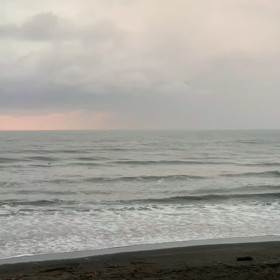 3月12日千葉北、東浪見の朝の波の画像