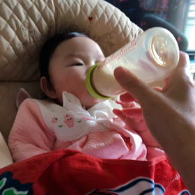 赤いタオルの画像