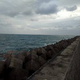 海が荒れてますの画像