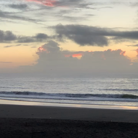 8月28日千葉北、東浪見の朝の波の画像