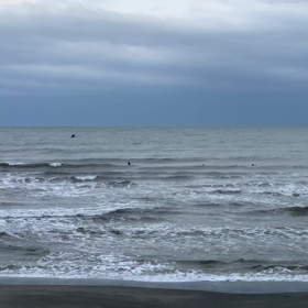 10月30日千葉北、東浪見の朝の波の画像