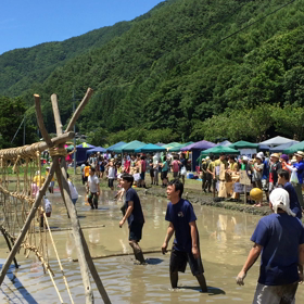 夏の思い出 泥んこバレーの画像