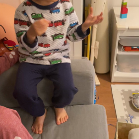 3歳 が歌う香水は、、の画像