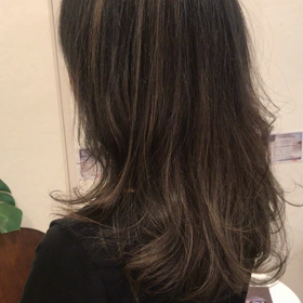 グレーカラー&ハイライトの画像