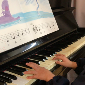 両手で弾けたよ❣️の画像