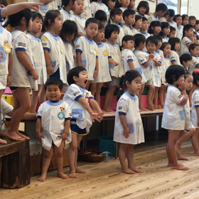 幼稚園 たなばた祭り① 合唱の画像
