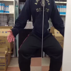 御山、宙に浮くの画像