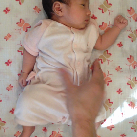 ベビーマッサージ/赤ちゃんの便秘対策の画像