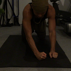 二の腕チャレンジの画像