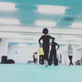 ターンの練習をスタート！　　江坂ダンススクール　夙川ダンススクールの画像