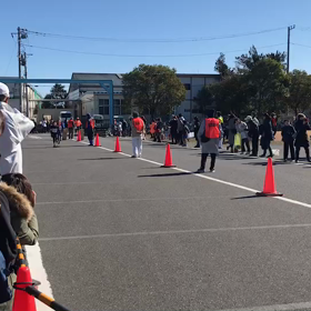 ２キロの部 女子ゴール①の画像