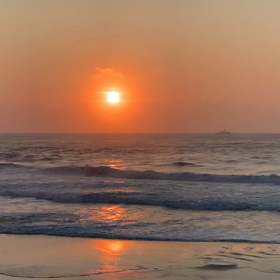 7月26日千葉北、東浪見の朝の波の画像