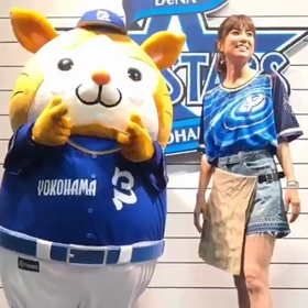 始球式hitomiちゃん✖️光捕手の画像