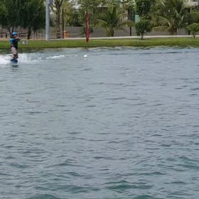 タイでウエイクボードの画像