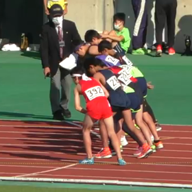 ６年男子1000m第４組①の画像