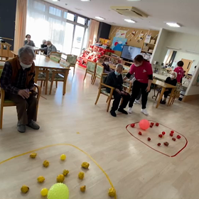 出して出してボールを出しての画像