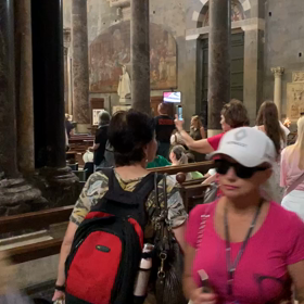 ジェノヴァ・サン・ロレンツォ大聖堂のミサの直後の画像