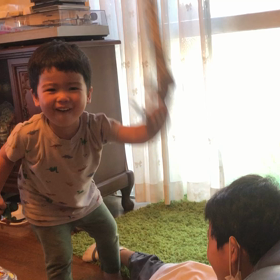 怪獣5匹大集合お泊まり。その5  いやいやチャンバラごっこが始まった。の画像