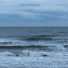 10月11日千葉北、東浪見の朝の波の画像