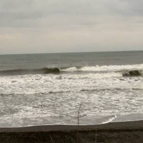 3月23日千葉北、東浪見の朝の波の画像