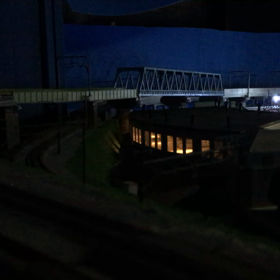 【動画】今夜の夜景から 185系新塗装がゆくの画像