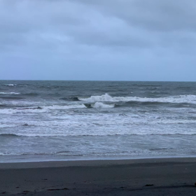 12月1日千葉北、東浪見の朝の波の画像
