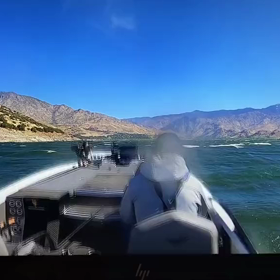 バスボート で刺さる動画の画像