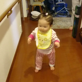 [壁]　　　ヾ(・・*)ﾉ )) = з　= з　= зの画像