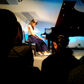 ピアノ(動画)の画像