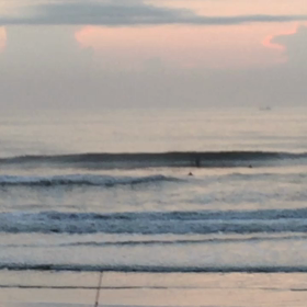 9月26日千葉北、東浪見の朝の波の画像