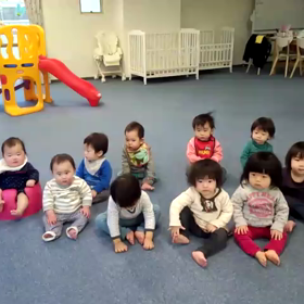 頭を下げてご挨拶☆の画像