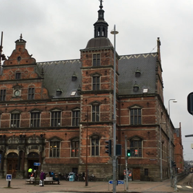 ヘルシンオア駅前@デンマークの画像