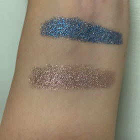 ダイソー Urgram スパークルアイシャドウ コスメとうさぎとお仕事と