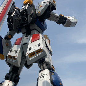 ららぽーと福岡 立像ガンダムの画像