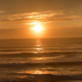 10月5日千葉北、東浪見の朝の波の画像