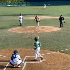 プロレスナイター始球式の映像の画像