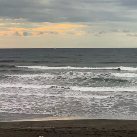 1月22日千葉北、東浪見の朝の波の画像