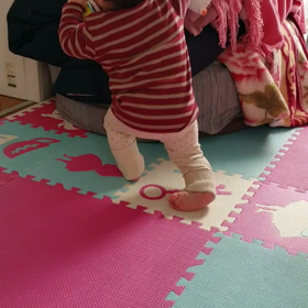 10ヶ月と7日　娘、ついに歩く❗の画像