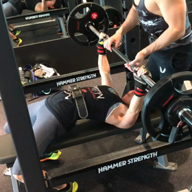 ベンチプレスの画像